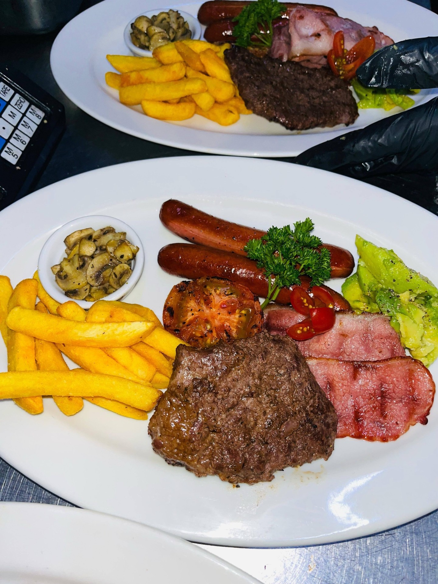 Sharing plate
